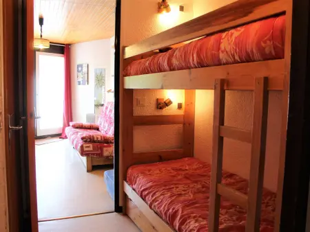 Studio cosy à Vars avec balcon, proche pistes et commerces, parking inclus - Photo 8