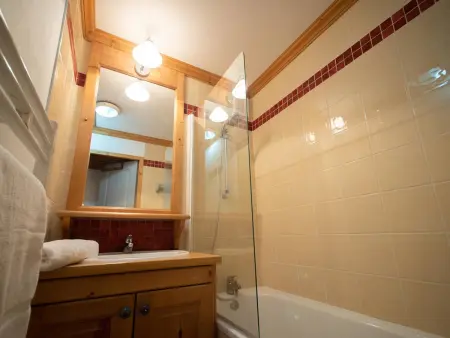 Duplex rénové 4 pièces, 6 pers., 2 balcons, casier à skis, ménage inclus - Photo 10