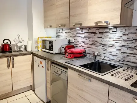Studio à deux pas de la plage, proche commerces avec Wifi et équipements complets - Photo 2