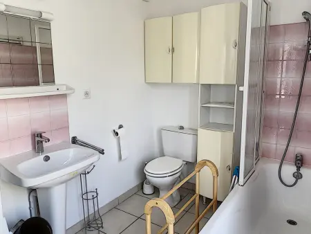 Studio à deux pas de la plage, proche commerces avec Wifi et équipements complets - Photo 4