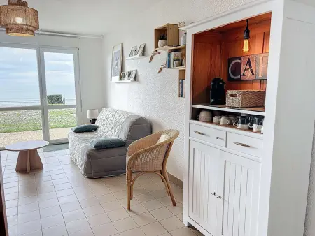 Joli T2 en front de mer avec accès direct plage, terrasse privative, parking et Wi-Fi gratuit - Photo 2