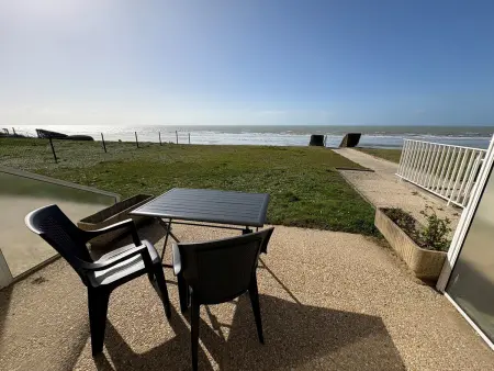 Joli T2 en front de mer avec accès direct plage, terrasse privative, parking et Wi-Fi gratuit - Photo 14