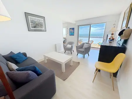 Appartement en bord de mer avec terrasse et parking - Photo 1