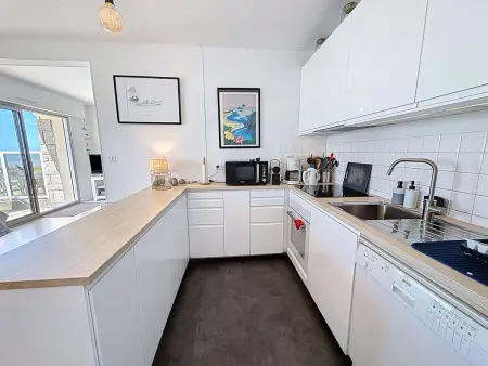 Appartement en bord de mer avec terrasse et parking - Photo 7