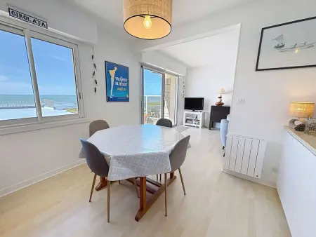 Appartement en bord de mer avec terrasse et parking - Photo 9