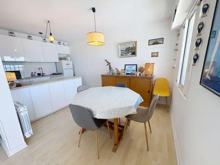 Appartement en bord de mer avec terrasse et parking - Photo 10