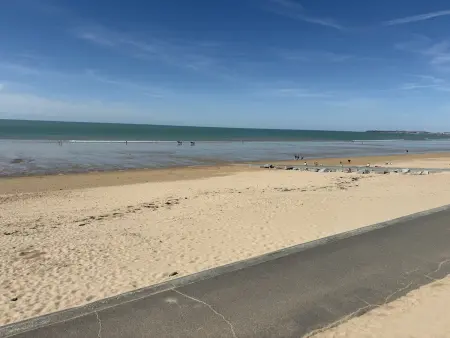 Appartement en bord de mer avec terrasse et parking - Photo 23