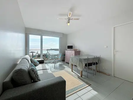 Appartement avec balcon, proche des plages et commerces - Photo 4