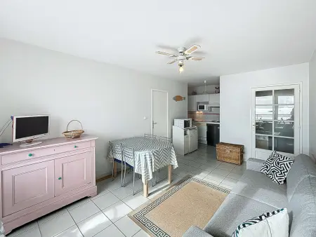 Appartement avec balcon, proche des plages et commerces - Photo 6