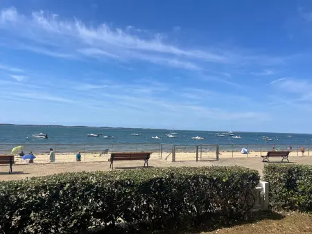Appartement T2 RDC avec Jardinet et Accès Direct Plage, Parking Sécurisé, Proche Commerces - Photo 8