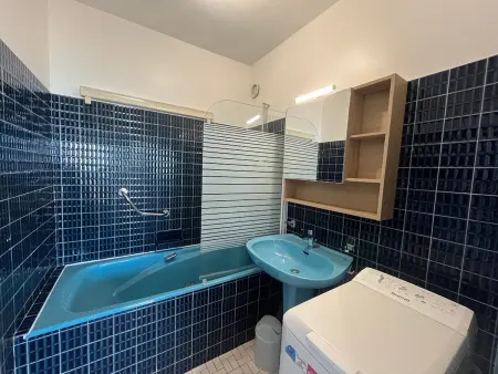 Appartement T2 RDC avec Jardinet et Accès Direct Plage, Parking Sécurisé, Proche Commerces - Photo 13
