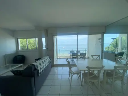 Appartement T3 en bord de mer avec balcon, WIFI et parking sécurisé - Photo 1
