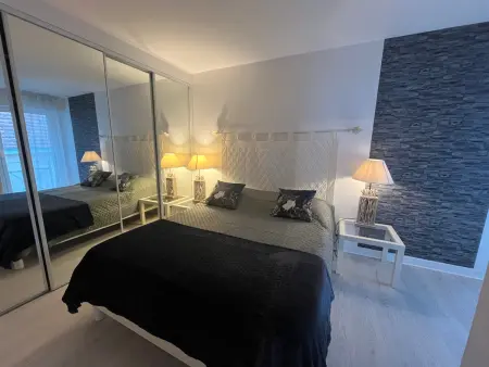 Appartement T3 en bord de mer avec balcon, WIFI et parking sécurisé - Photo 3