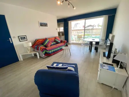 Studio en Centre-Ville d'Arcachon avec Balcon, Parking Privé et Wi-Fi, à 300m de la Plage - Photo 5