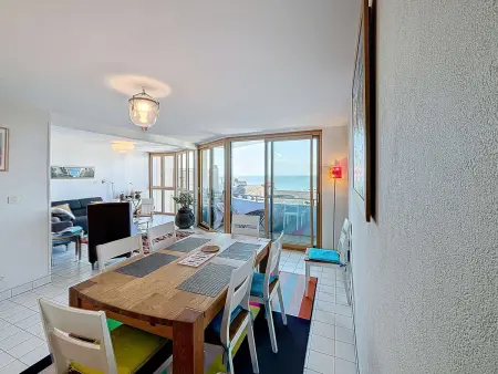 Appartement lumineux avec ascenseur, balcon et wifi gratuit à Granville - Photo 1