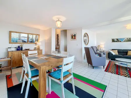 Appartement lumineux avec ascenseur, balcon et wifi gratuit à Granville - Photo 6