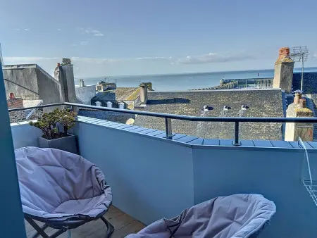 Appartement lumineux avec ascenseur, balcon et wifi gratuit à Granville - Photo 10