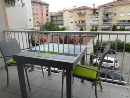 Studio 24m² au Centre d'Arcachon, proche Gare et Plage, Balcon Sud - Photo 2