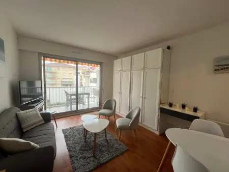 Studio 24m² au Centre d'Arcachon, proche Gare et Plage, Balcon Sud - Photo 6