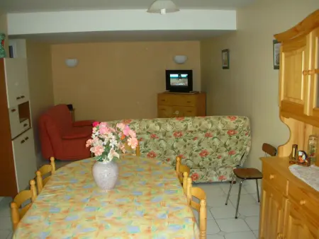 Charmant T2 à Royan proche marché central, Appartement 5 personnes à Royan - Photo 1