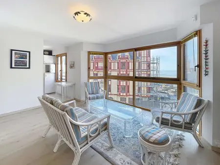 Grand duplex en centre-ville avec vue, à 50m de la plage, ascenseur, et WIFI - Photo 3