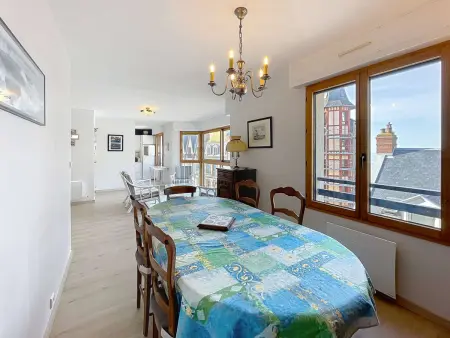 Grand duplex en centre-ville avec vue, à 50m de la plage, ascenseur, et WIFI - Photo 8