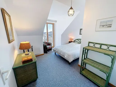 Grand duplex en centre-ville avec vue, à 50m de la plage, ascenseur, et WIFI - Photo 14