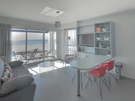 Appartement 2* face mer avec balcon et garage - Centre-ville Sables d'Olonne - Photo 1