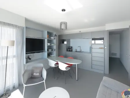 Appartement 2* face mer avec balcon et garage - Centre-ville Sables d'Olonne - Photo 4