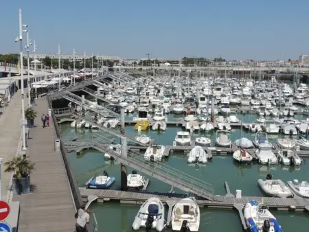 Appartement ensoleillé et spacieux avec parking, centre de Royan - Photo 16