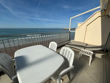 Appartement 3 pièces face plage avec terrasse et garage - Les Sables d'Olonne - Photo 2