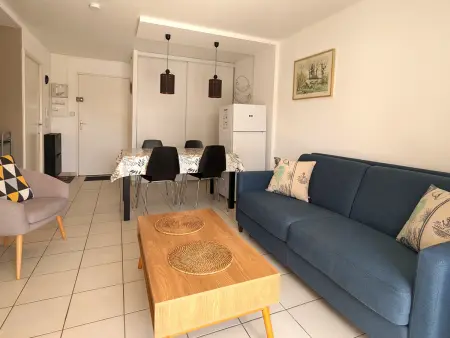 Arcachon Centre : Charmant T2 avec Loggia, Parking Sécurisé et Proche Plage - Photo 5