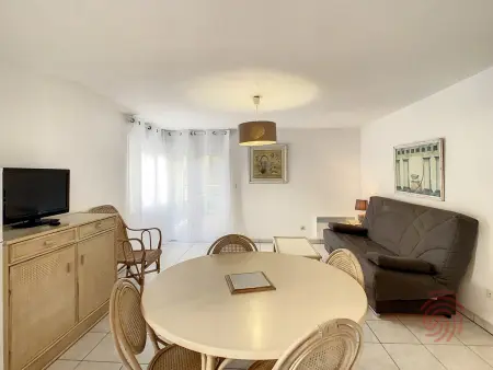 Appart F2 à Lamalou, terrasse, wifi, animaux acceptés, proche centre & thermes - Photo 2