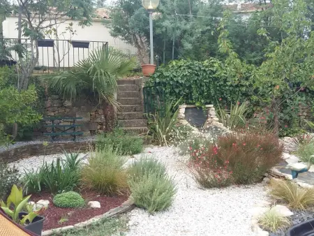 Charmant F2 avec terrasse près du centre et des thermes, animaux acceptés, options de services disponibles - Photo 12