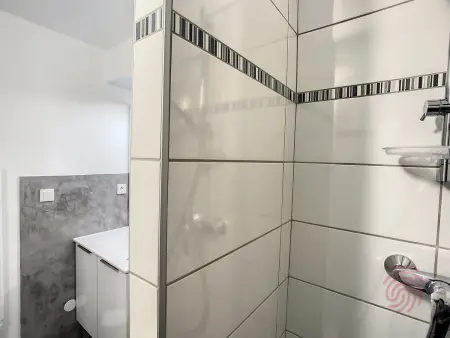 Studio cosy à 50m des Thermes de Lamalou-les-Bains avec terrasse, wifi et animaux acceptés - Photo 10