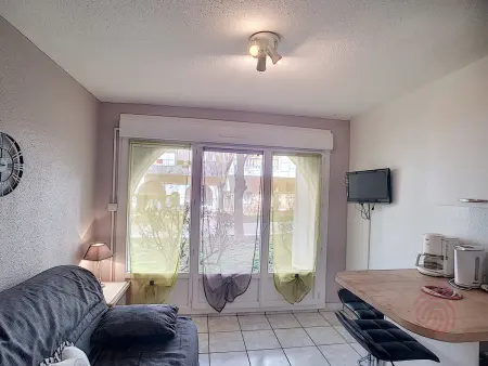 Studio rénové, proche centre-ville et thermes, avec jardin, WIFI, animaux acceptés - Photo 2