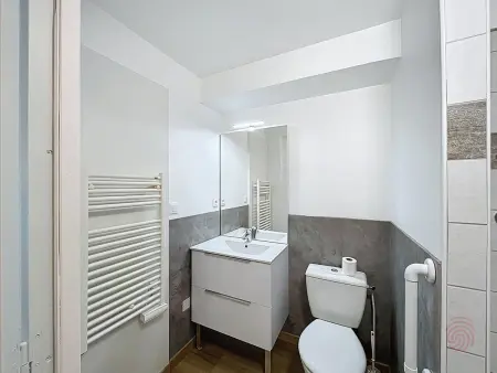 Studio cosy proche Thermes et centre-ville avec terrasse, animaux acceptés – Lamalou-les-Bains - Photo 10