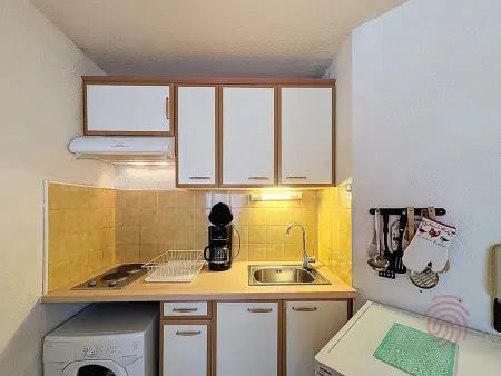Charmant appartement avec terrasse, parking gratuit et animaux acceptés, proche des thermes à Lamalou - Photo 9