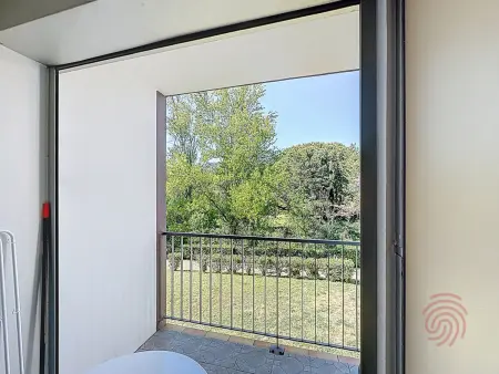 Charmant appartement avec terrasse, parking gratuit et animaux acceptés, proche des thermes à Lamalou - Photo 12