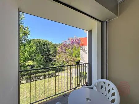 Charmant appartement avec terrasse, parking gratuit et animaux acceptés, proche des thermes à Lamalou - Photo 13