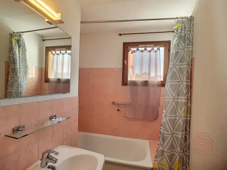 Appart F2 avec terrasse, parking et wifi à Lamalou - Photo 8