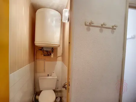 Appart F2 avec terrasse, parking et wifi à Lamalou - Photo 9