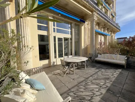 Appartement T4 Duplex Centre Arcachon, Terrasse Sud, Proche Plage et Commerces, Parking Inclus - Photo 2