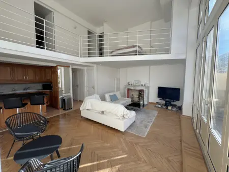 Appartement T4 Duplex Centre Arcachon, Terrasse Sud, Proche Plage et Commerces, Parking Inclus - Photo 3