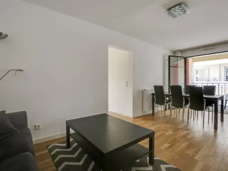Appartement de standing 8 pers, hyper centre Arcachon, balcon, parking privé, proche plages et gare - Photo 3