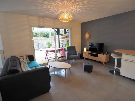 Bel Appartement Proche Centre Ville avec Terrasse et Parking pour 6 Personnes à Arcachon - Photo 4