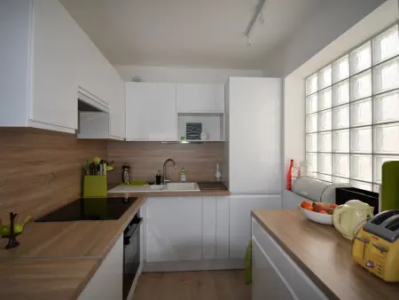 Arcachon : T2 moderne à 2 pas de la plage avec balcon, WiFi, parking et TV cinéma - Photo 2