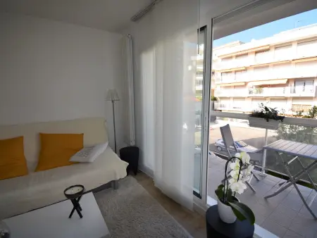 Arcachon : T2 moderne à 2 pas de la plage avec balcon, WiFi, parking et TV cinéma - Photo 3