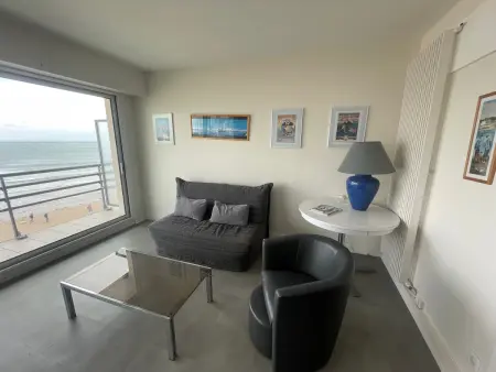 T3 face plage avec balcon et parking, aux Sables-d'Olonne - Photo 4