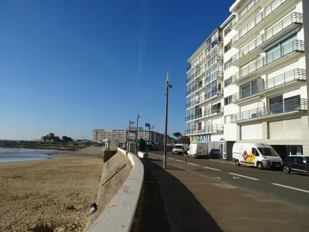 T3 face plage avec balcon et parking, aux Sables-d'Olonne - Photo 9